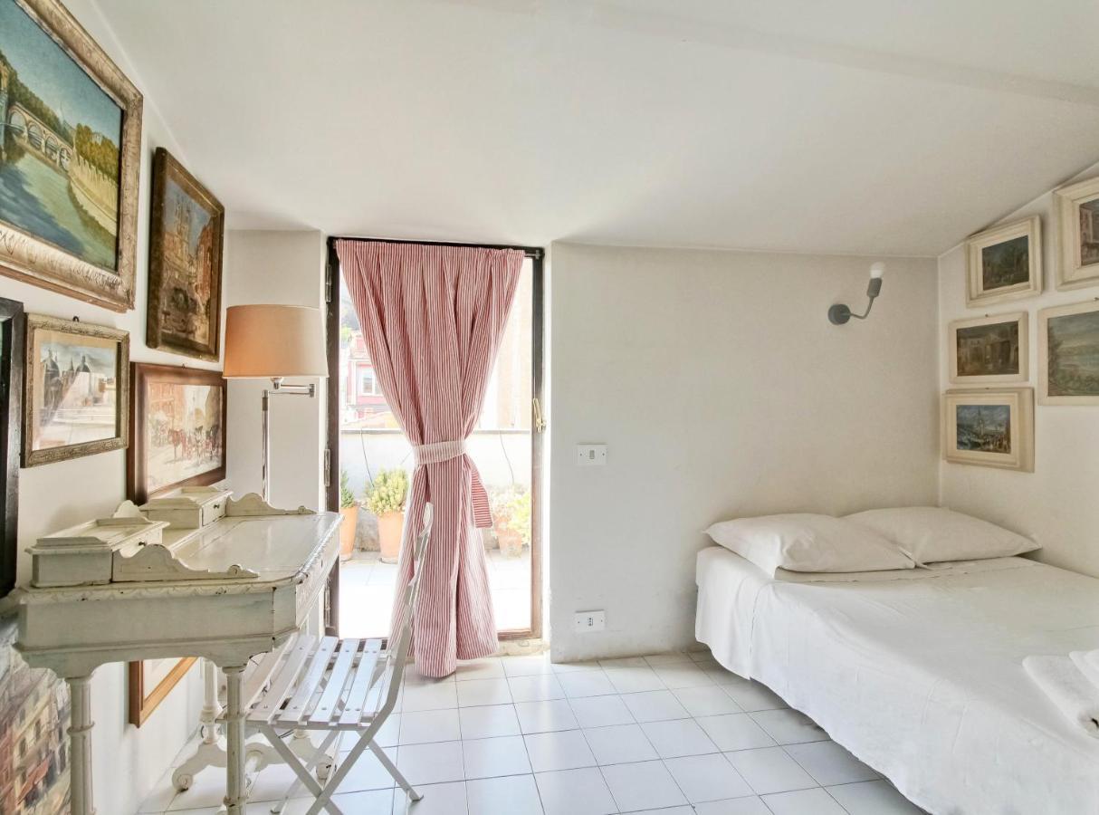 Luxury Art Apartment In Trastevere With Terrace Rome Exterior photo